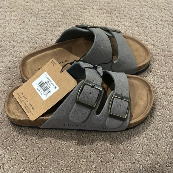 Lucky Brand Girls Sandals. Size 1. Brand New. Never worn. - Picture 2 of 6